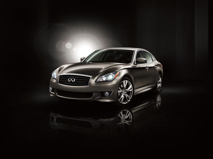  Infiniti M56 S 2010 года  (фото 16 из 34)